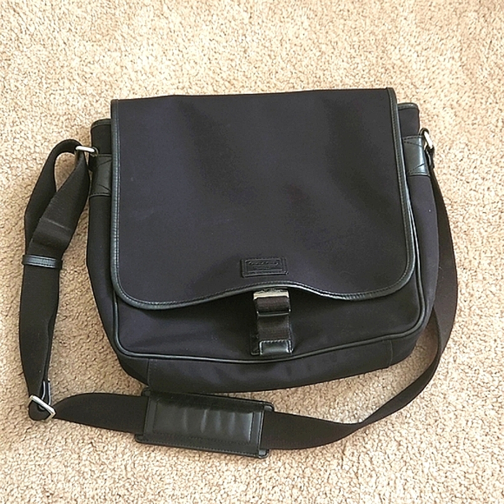 Coach | Vintage | Unisex | Black | Laptop Work School Art